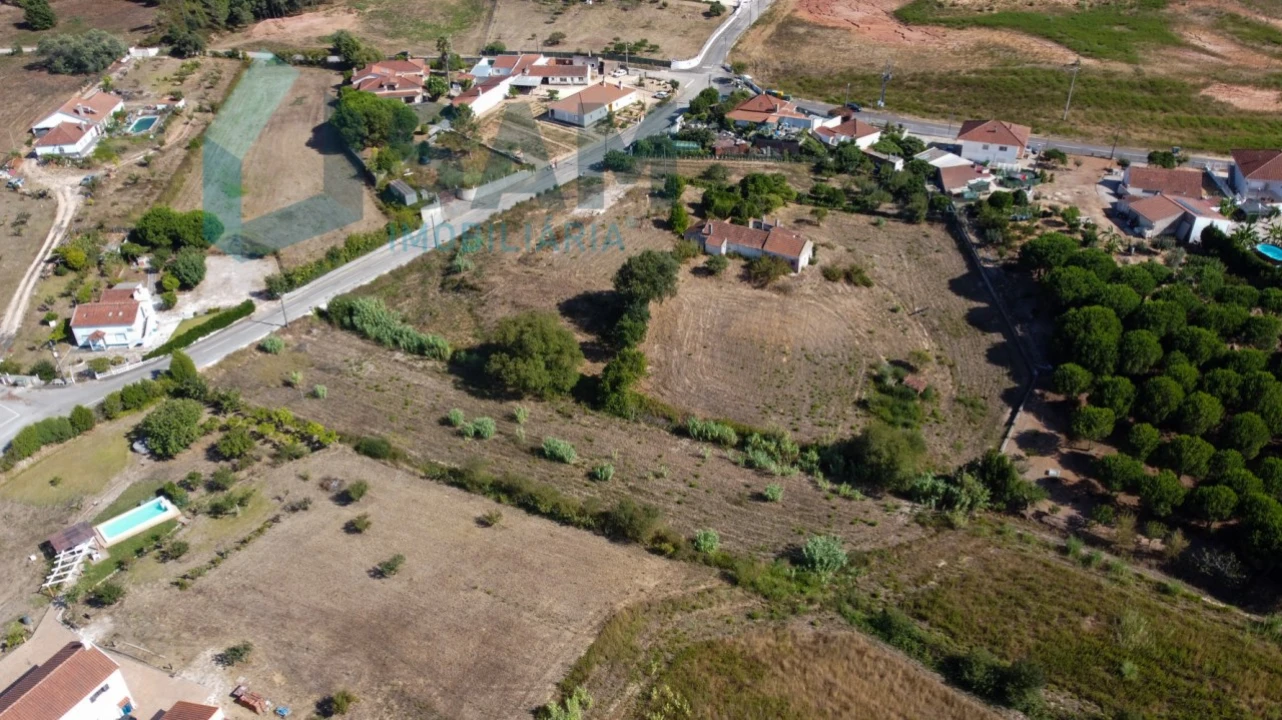 Moradia T3 para Venda em Campelos e Outeiro da Cabeça Foto 12