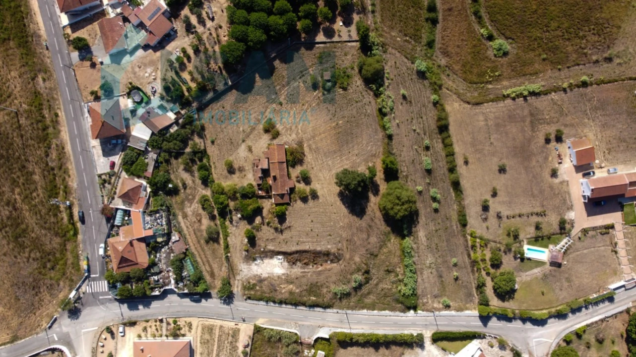 Moradia T3 para Venda em Campelos e Outeiro da Cabeça Foto 16