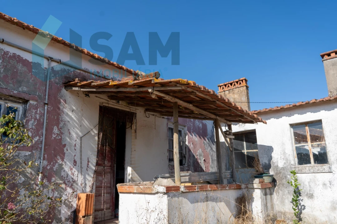 Moradia T3 para Venda em Campelos e Outeiro da Cabeça Foto 26