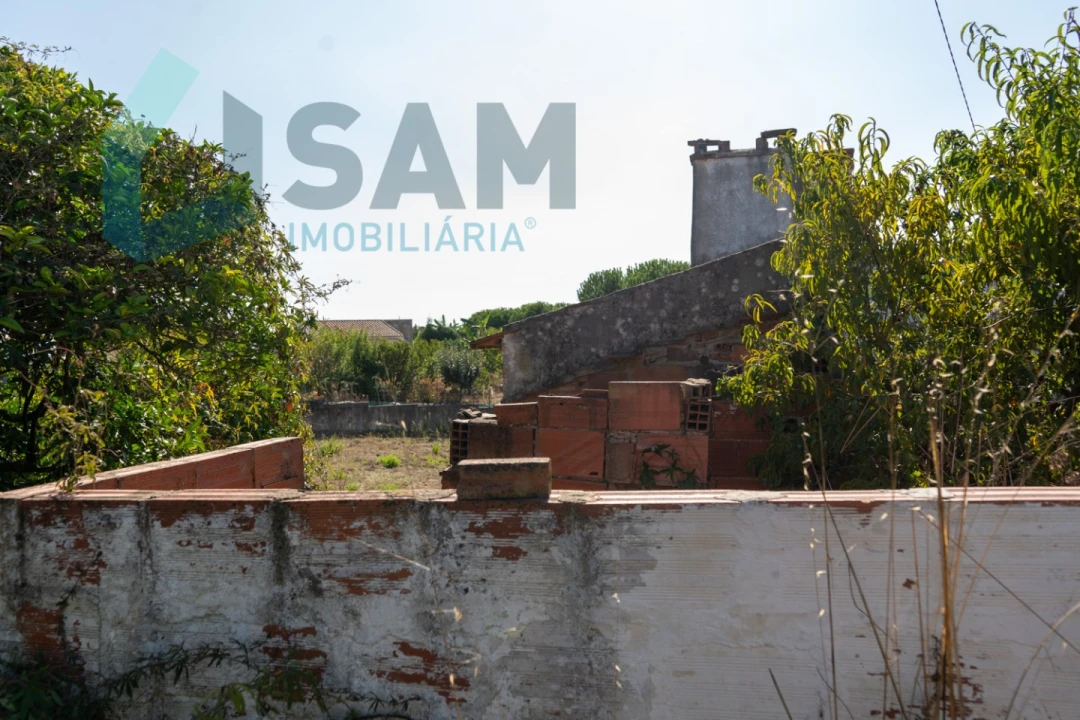 Moradia T3 para Venda em Campelos e Outeiro da Cabeça Foto 34