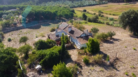 Moradia T3 para Venda em Campelos e Outeiro da Cabeça
