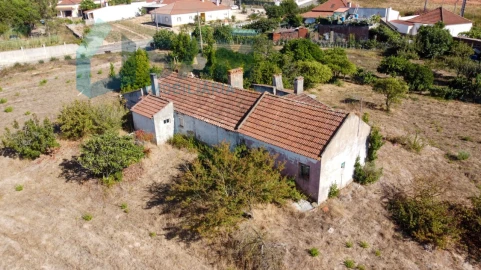 Moradia T3 para Venda em Campelos e Outeiro da Cabeça