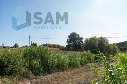 Moradia T3 para Venda em Campelos e Outeiro da Cabeça