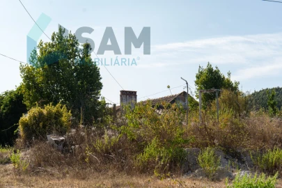 Moradia T3 para Venda em Campelos e Outeiro da Cabeça