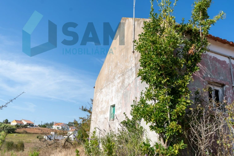Moradia T3 para Venda em Campelos e Outeiro da Cabeça Foto 29