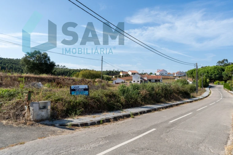 Moradia T3 para Venda em Campelos e Outeiro da Cabeça Foto 39