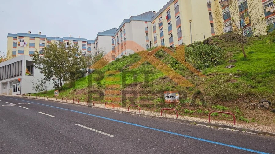 Terreno para Venda em Ramada e Caneças