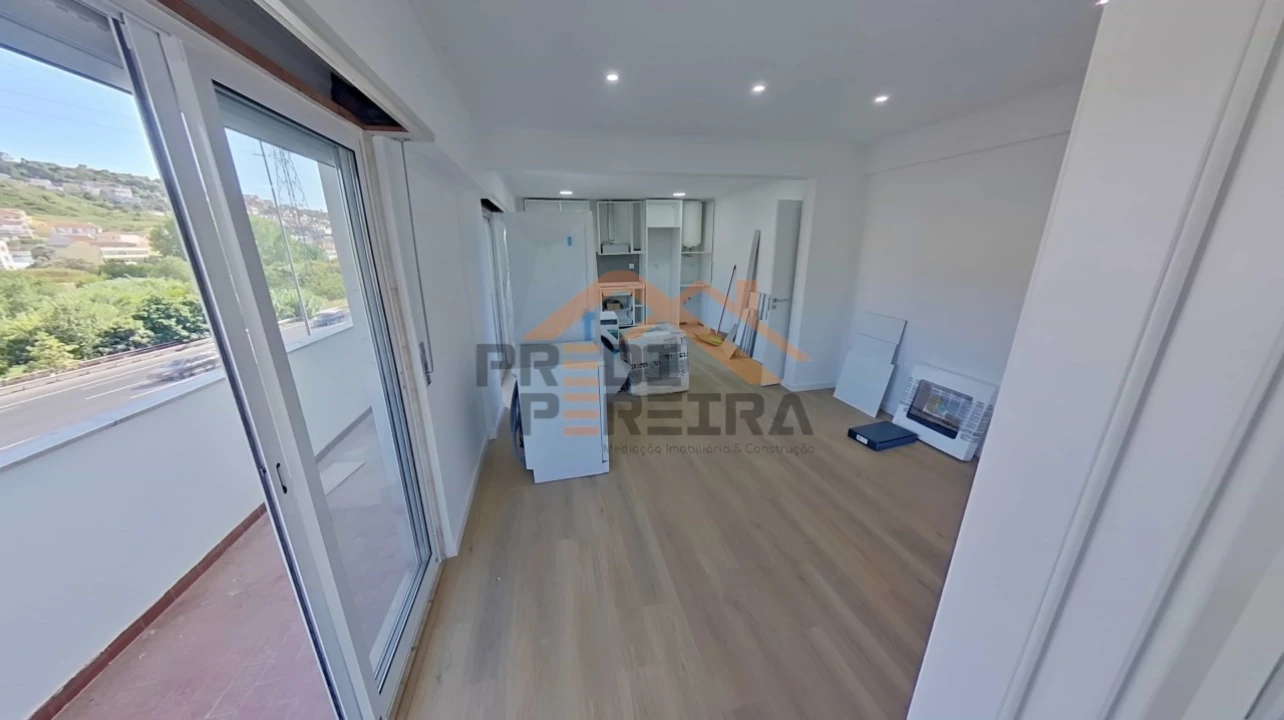 Apartamento T1 para Venda em Odivelas Foto 9