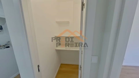 Apartamento T1 para Venda em Odivelas