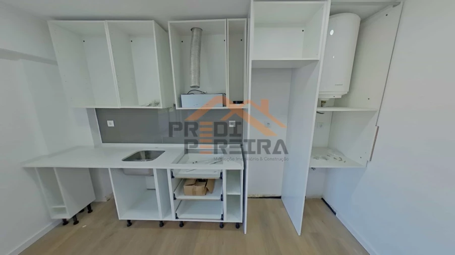 Apartamento T1 para Venda em Odivelas Foto 4