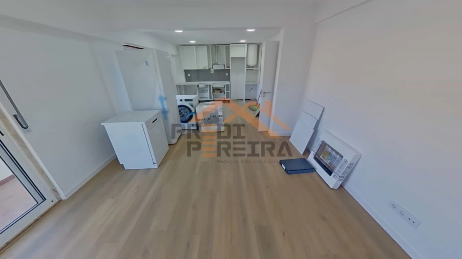 Apartamento T1 para Venda em Odivelas Foto 5