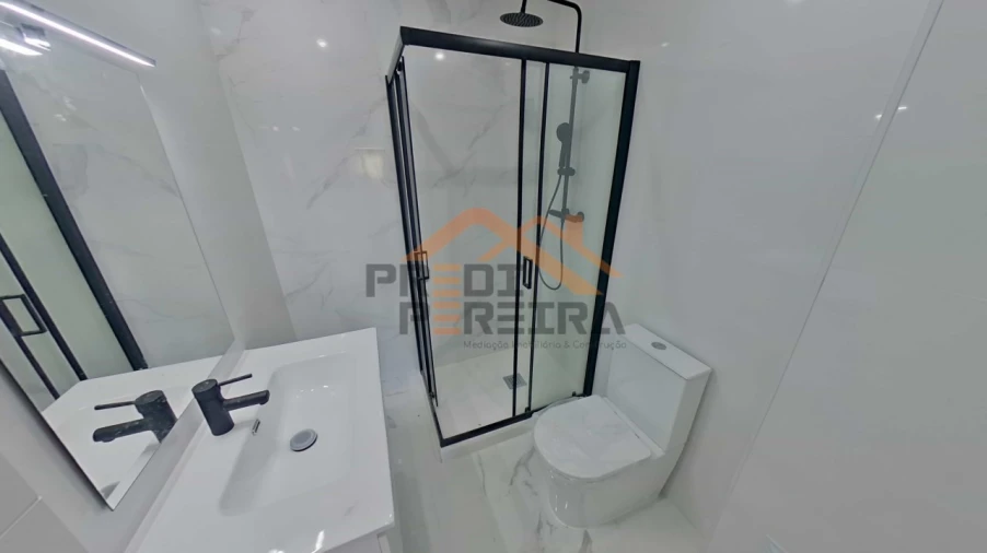 Apartamento T1 para Venda em Odivelas Foto 19
