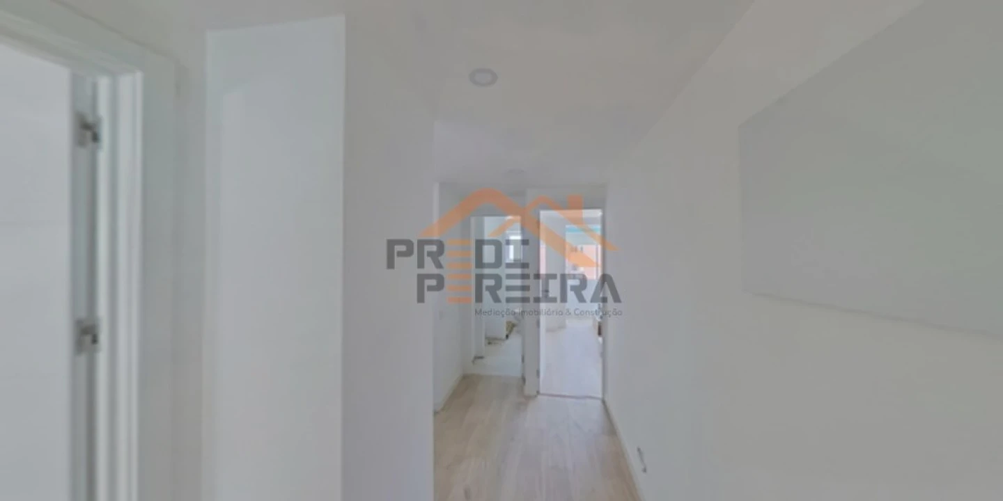 Apartamento T2 para Venda em Odivelas Foto 21