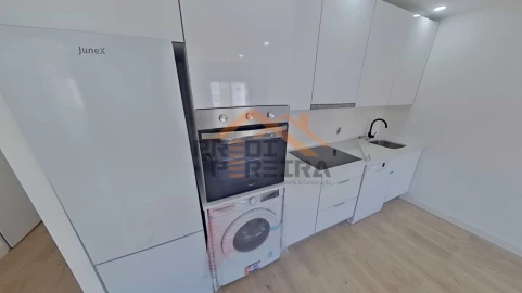 Apartamento T2 para Venda em Odivelas