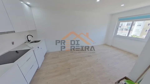 Apartamento T2 para Venda em Odivelas