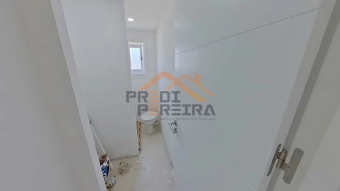 Apartamento T2 para Venda em Odivelas