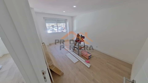 Apartamento T2 para Venda em Odivelas