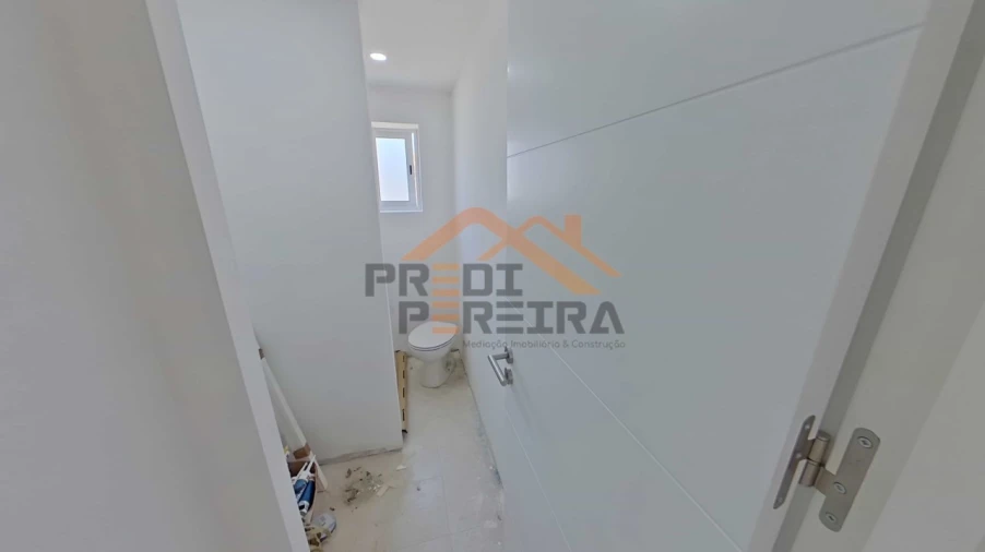 Apartamento T2 para Venda em Odivelas Foto 14