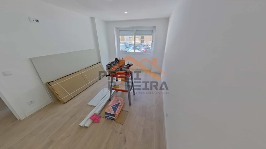 Apartamento T2 para Venda em Odivelas Foto 19