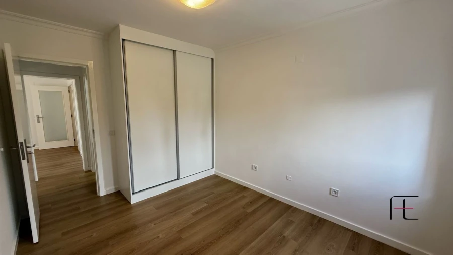 Apartamento T2 para Venda em Rio Tinto Foto 10