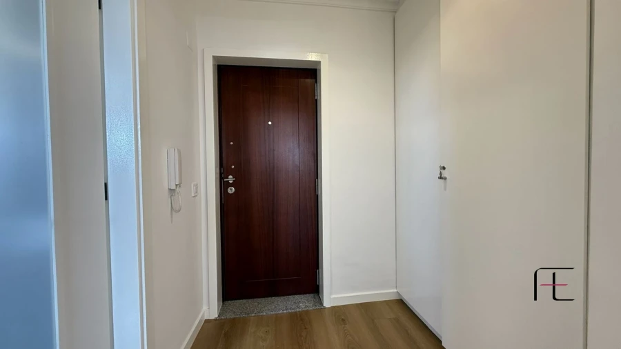 Apartamento T2 para Venda em Rio Tinto Foto 15