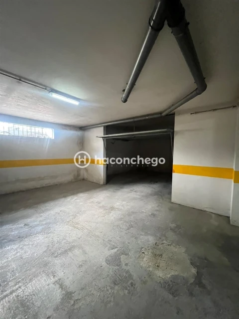 Apartamento T2 para Arrendamento em Oliveira