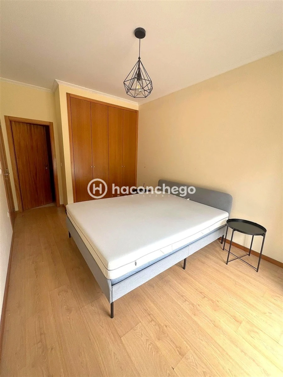 Apartamento T2 para Arrendamento em Oliveira Foto 14