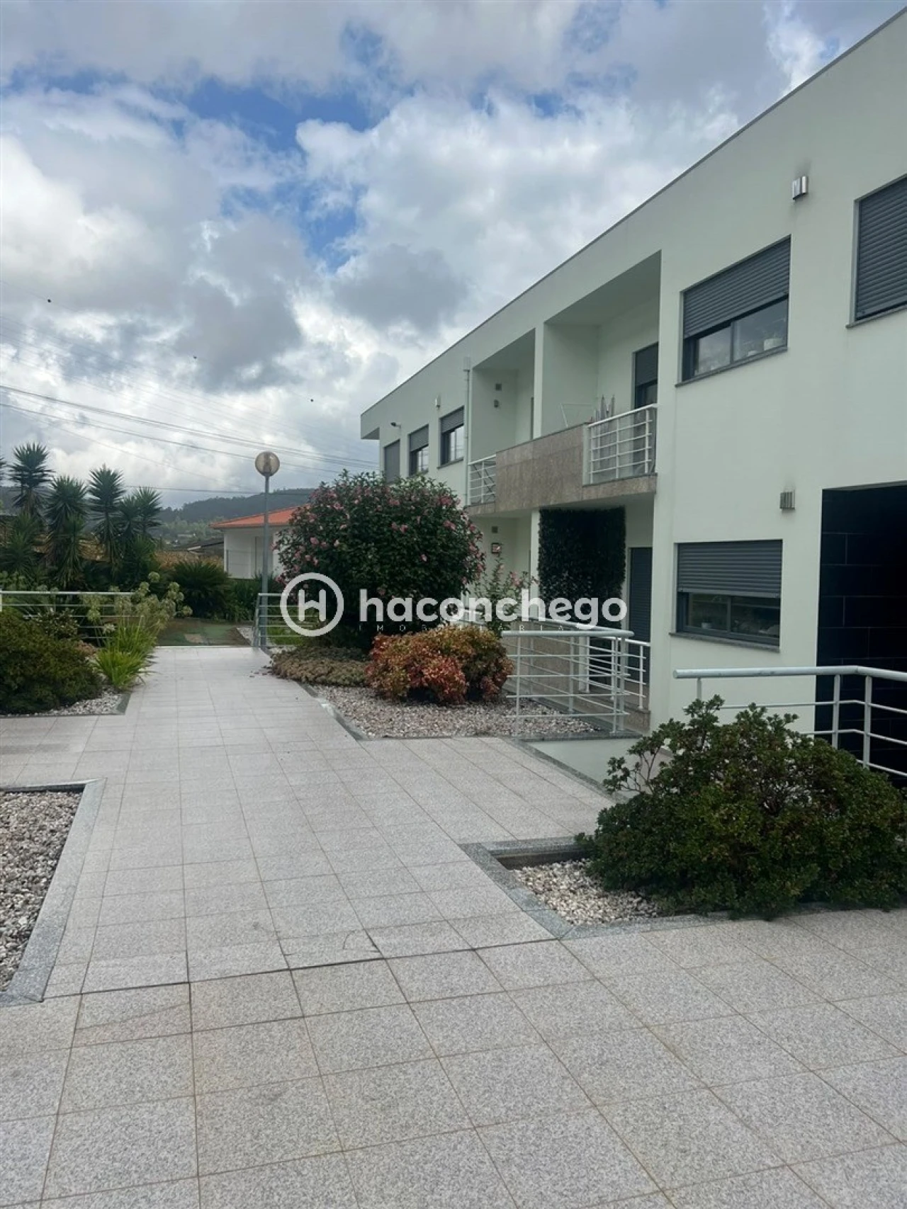 Apartamento T2 para Arrendamento em Oliveira Foto 23
