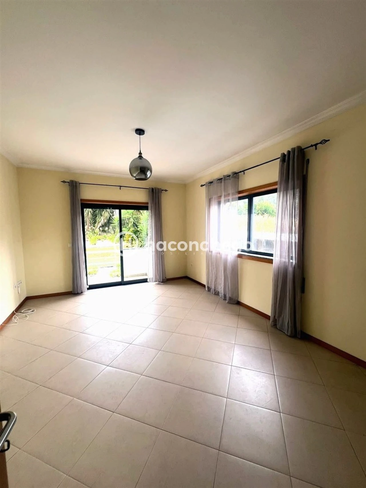 Apartamento T2 para Arrendamento em Oliveira Foto 10