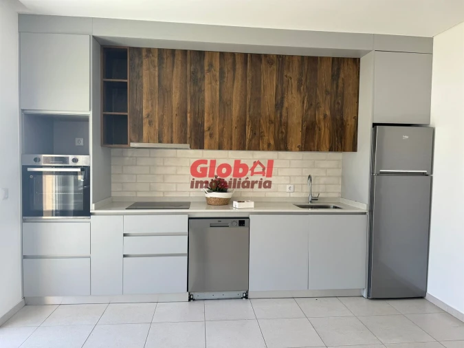 Apartamento T3 para Venda em Viseu Foto 2