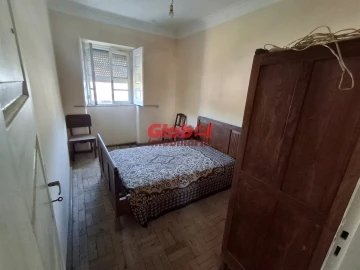 Moradia T4 para Venda em Penso e Freixinho
