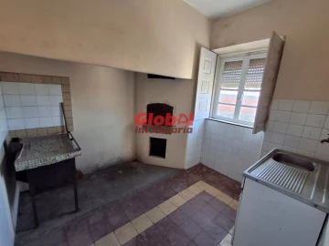 Moradia T4 para Venda em Penso e Freixinho