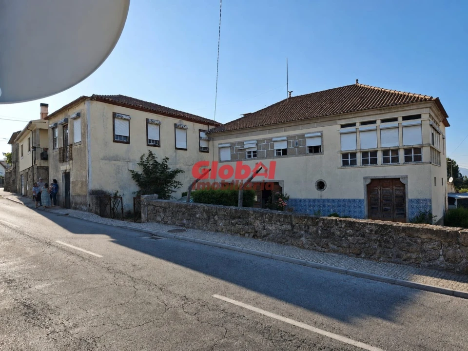 Moradia T4 para Venda em Penso e Freixinho Foto 1