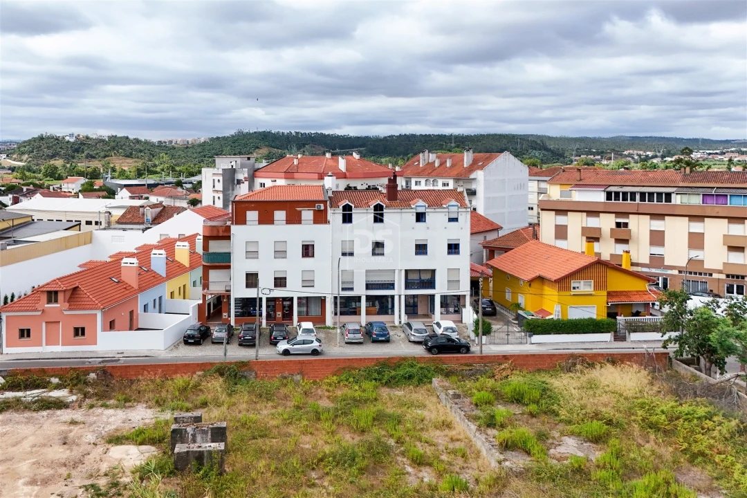 Loja para Venda em Leiria, Pousos, Barreira e Cortes Foto 1