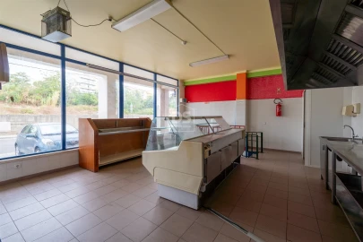 Loja para Venda em Leiria, Pousos, Barreira e Cortes