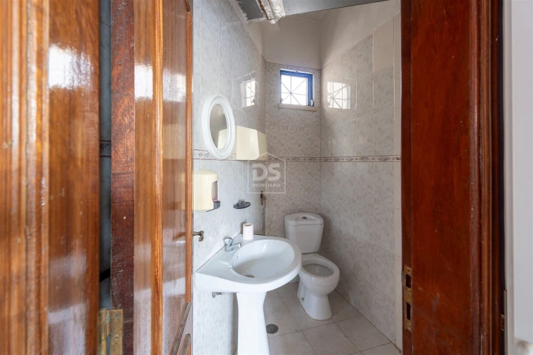 Loja para Venda em Leiria, Pousos, Barreira e Cortes Foto 6