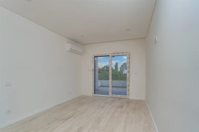 Apartamento T2 para Venda em Seixal, Arrentela e Aldeia de Paio Pires