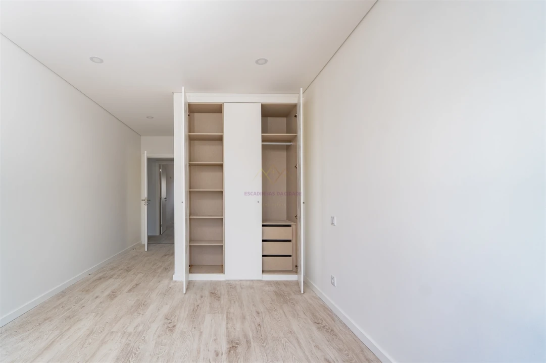 Apartamento T2 para Venda em Seixal, Arrentela e Aldeia de Paio Pires Foto 25