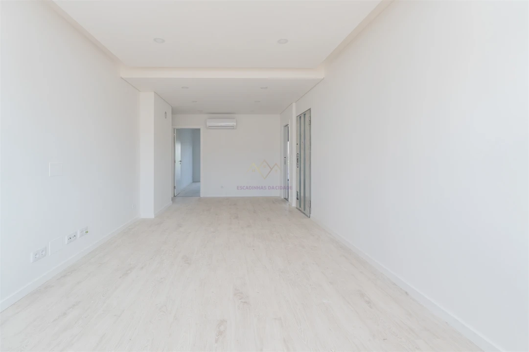 Apartamento T2 para Venda em Seixal, Arrentela e Aldeia de Paio Pires Foto 29