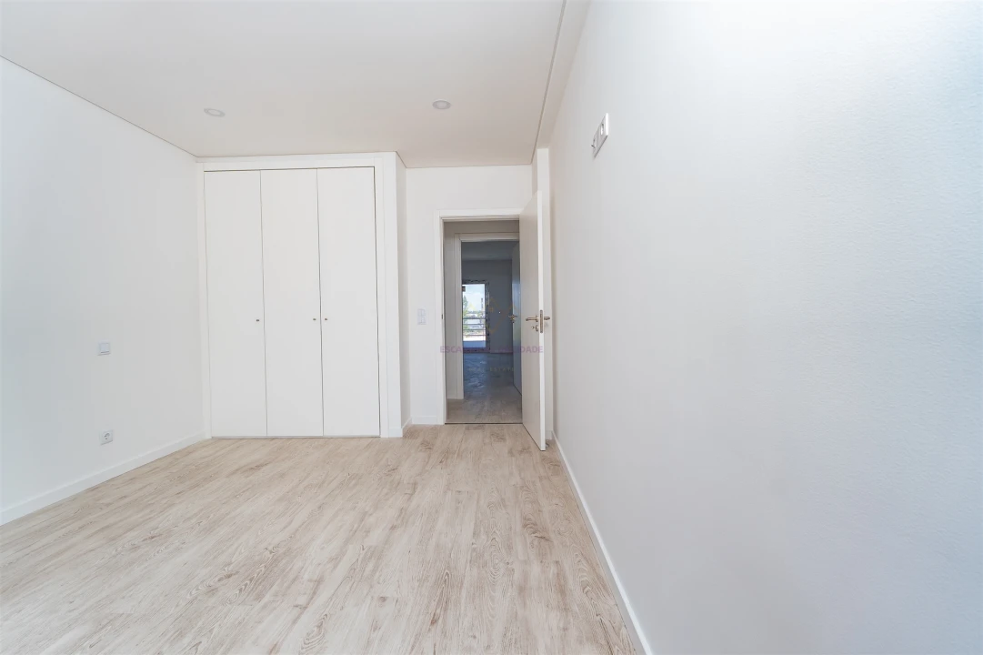 Apartamento T2 para Venda em Seixal, Arrentela e Aldeia de Paio Pires Foto 15