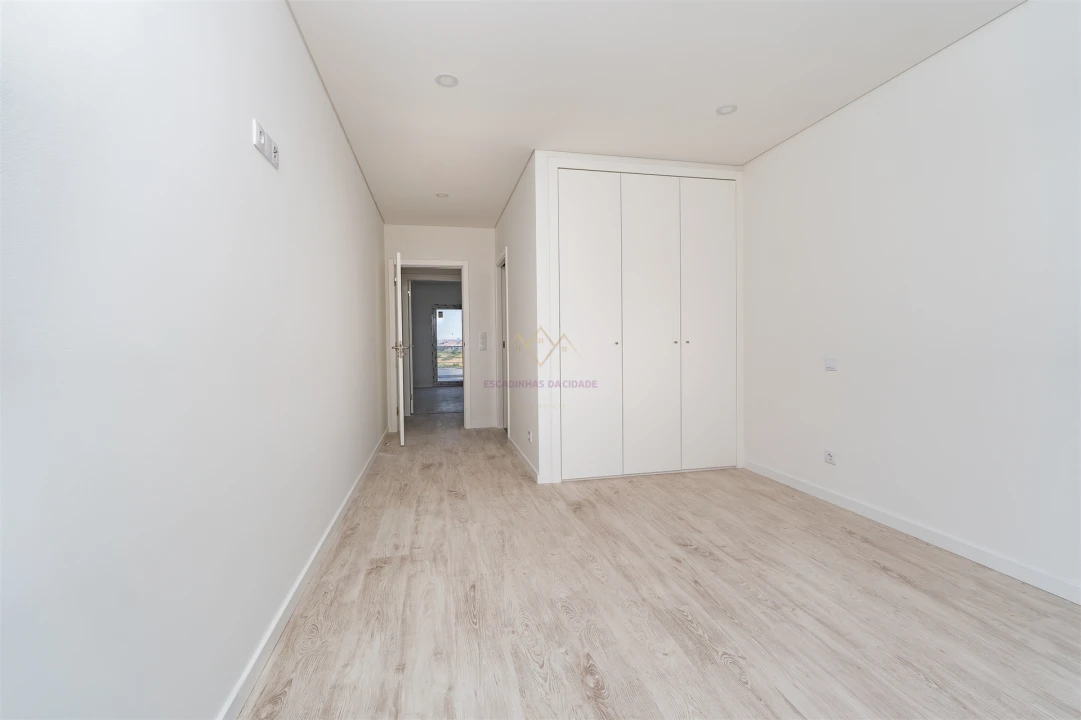 Apartamento T2 para Venda em Seixal, Arrentela e Aldeia de Paio Pires Foto 35