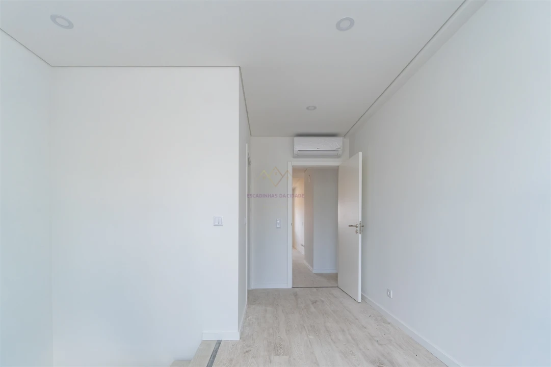 Apartamento T2 para Venda em Seixal, Arrentela e Aldeia de Paio Pires Foto 30
