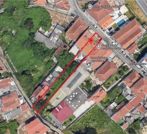 Moradia T3 para Venda em Lordelo do Ouro e Massarelos
