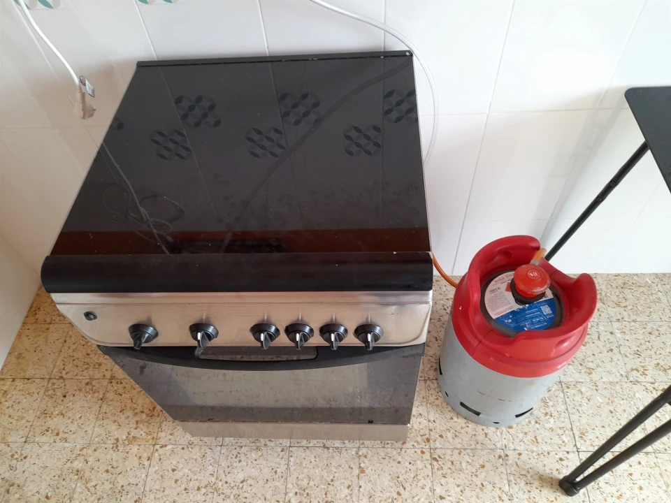 Apartamento T4 para Arrendamento em Santo Antonio dos Olivais Foto 3