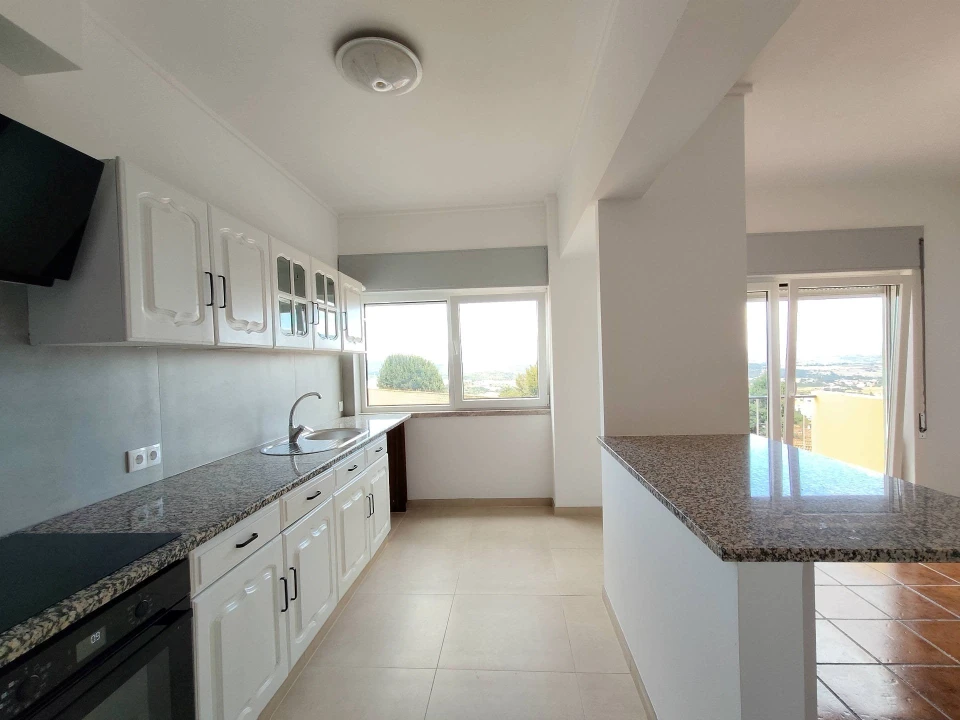 Apartamento T2 para Arrendamento em Covilhã e Canhoso Foto 2