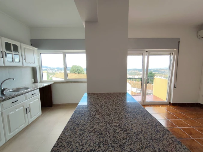 Apartamento T2 para Arrendamento em Covilhã e Canhoso Foto 3