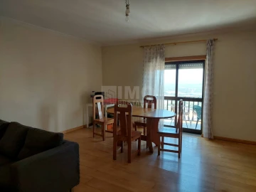 Apartamento T3 para Arrendamento em Covilhã e Canhoso