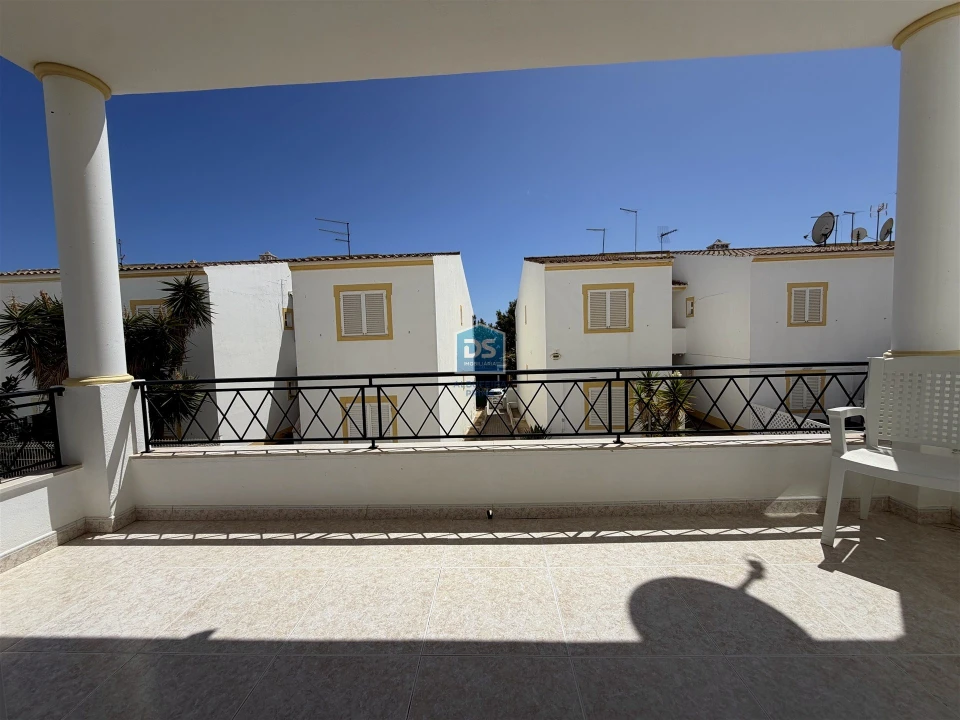 Apartamento T2 para Venda em Albufeira e Olhos de Água Foto 21