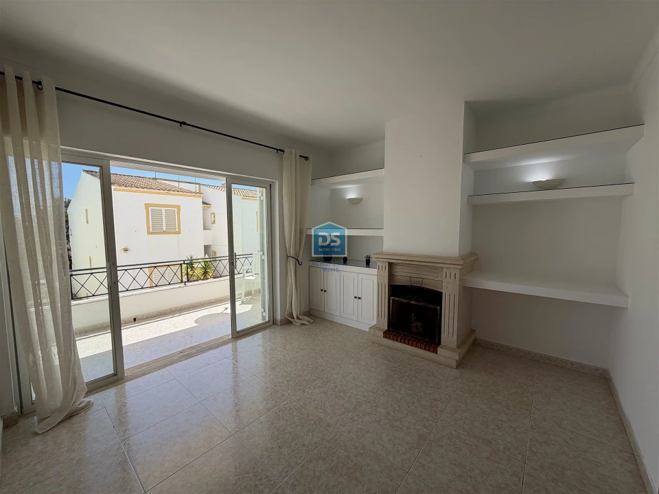 Apartamento T2 para Venda em Albufeira e Olhos de Água Foto 14