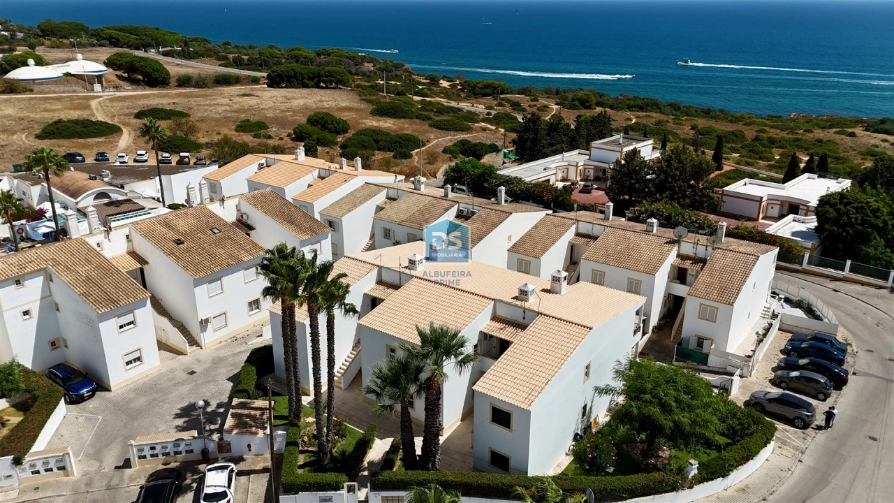Apartamento T2 para Venda em Albufeira e Olhos de Água Foto 1